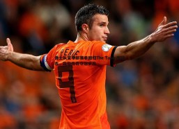 速雷体育-勇士队宣布新赛季回归The Town版球衣，致敬传奇夺冠岁月