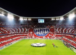 速雷体育-国际米兰中场核心恰尔汗奥卢今夏离队成定局，俱乐部高层言论引发连锁反应