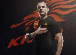 速雷体育-亚眠主场告捷力克强敌 保级之路重现曙光