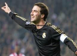 速雷体育-羽翼之争，盖基与胡克在UFC 313的轻量级巅峰对决