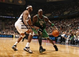 速雷体育-球队教练积极调整战术布局，全力冲刺即将到来的关键赛事